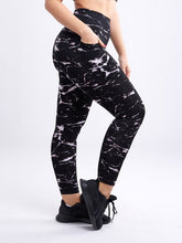 Load image into Gallery viewer, High-Waisted Classic Gym Leggings w Pockets